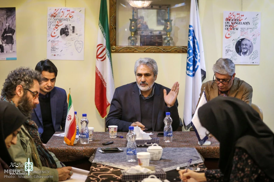 نشست "تشریح روند نوسازی تماشاخانه سنگلج" با حضور مهندس معمار سرپرست دفتر طرح های عمرانی وزرات فرهنگ و ارشاد اسلامی