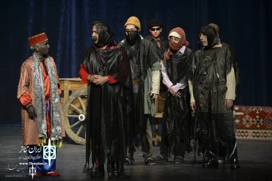 نمایش «شال و انگشتر» به نویسندگی و کارگردانی «عبدالرضا اکبری»