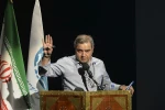 نخستین دوره اهدای نشان تماشاخانه سنگلج در پنجاه و چهارمین سالروز تاسیس این تماشاخانه برگزار شد. 14