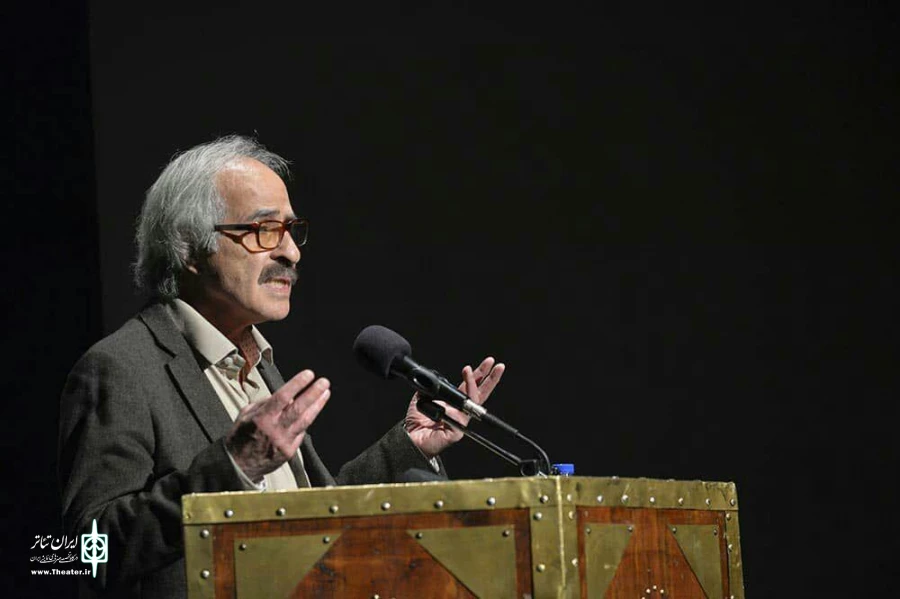 نخستین دوره اهدای نشان تماشاخانه سنگلج در پنجاه و چهارمین سالروز تاسیس این تماشاخانه برگزار شد. 15