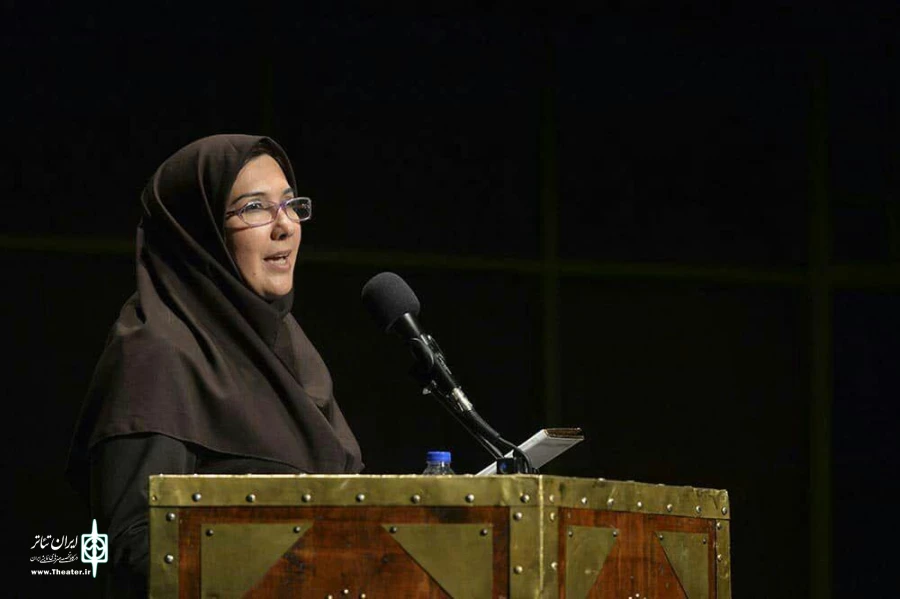 نخستین دوره اهدای نشان تماشاخانه سنگلج در پنجاه و چهارمین سالروز تاسیس این تماشاخانه برگزار شد. 5