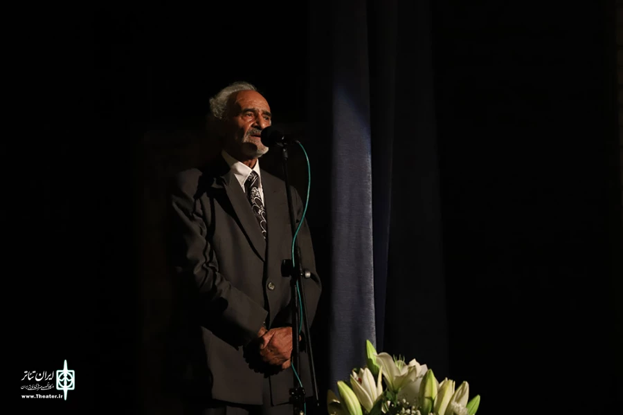 کتابخانه شخصی زنده‌یاد خسرو بامداد به مجموعه تئاتر شهر  اهدا شد 7