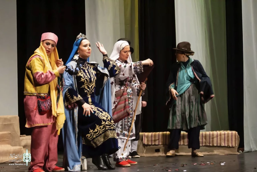 نمایش «ماشین دودی» 5