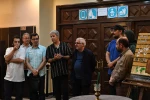 شب چراغ نمایش شمعدانی ها