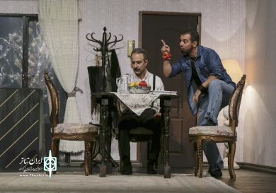 نمایش "شب روی سنگفرش خیس"