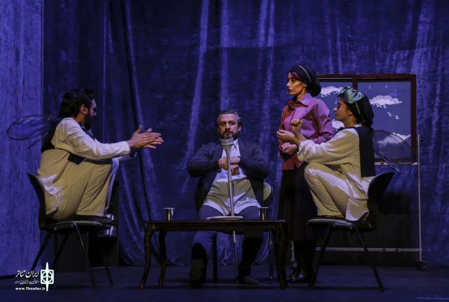 نمایش "پرده در پرده"