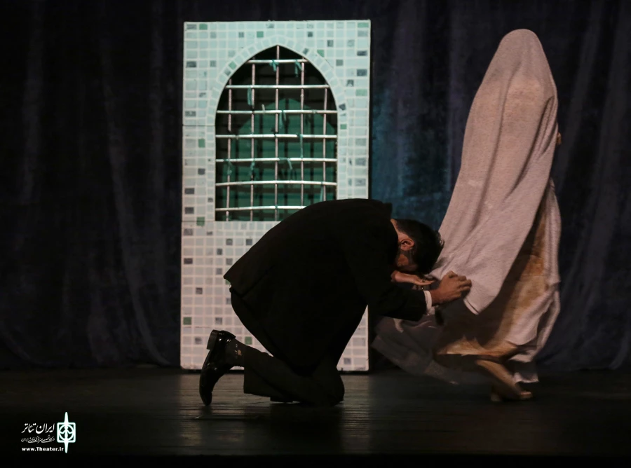 نمایش "پرده در پرده"
