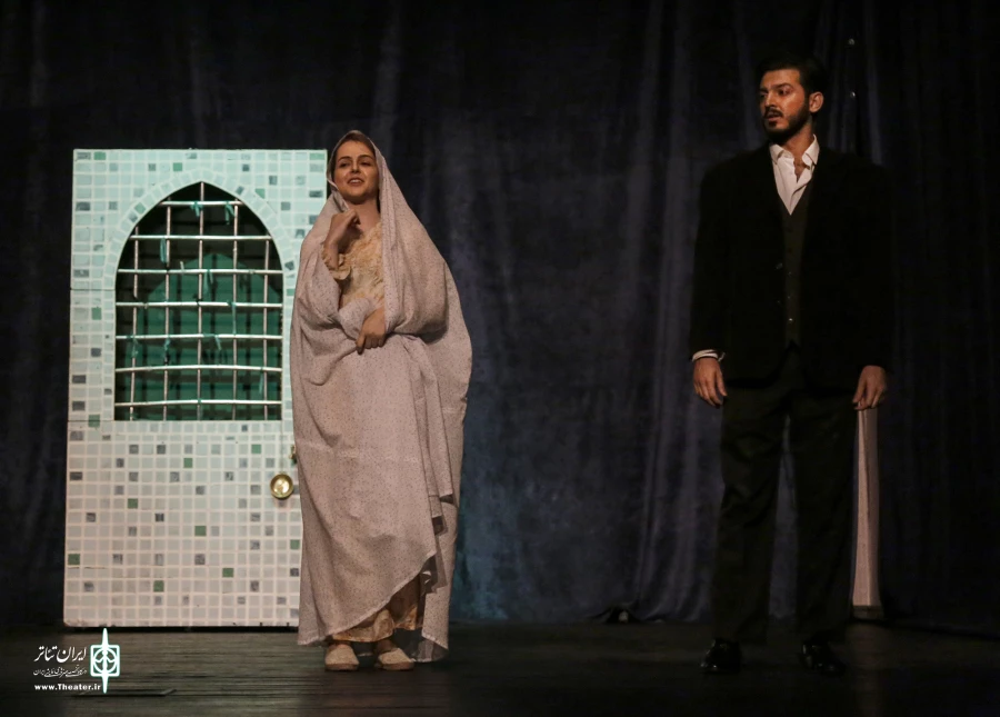 نمایش "پرده در پرده"