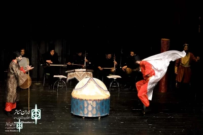 نگاهی به نمایش «تخت و خنجر» نوشته داوود فتحعلی‌بیگی و کار محمدعلی نجف‌پور

قابلیت بالای نمایشی شدن ادبیات دینی