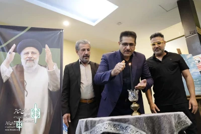 با حضور هنرمندان و علاقه مندان تئاتر در تماشاخانه سنگلج

آیین شب‌چراغ نمایش «غرمپشا و کشتن چراغ» برگزار شد