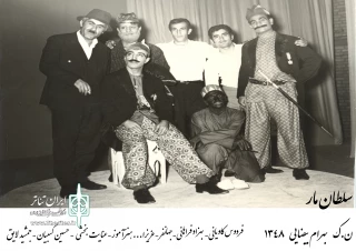 به مناسبت 59 سالگی تماشاخانه سنگلج

تاریخ‌نگاری اجراهای تماشاخانه سنگلج تا شهریور 1397