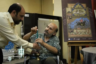 پس از دوری ۵۰ ساله از تماشاخانه سنگلج؛

محمدرضا داوودنژاد شمع اجرای «آنسوی افسانه» را افروخت
